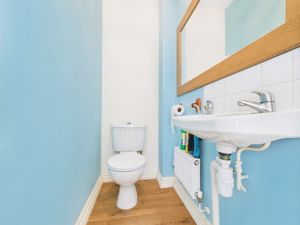 cloakroom- click for photo gallery